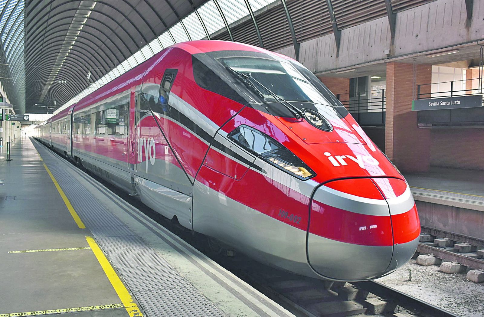 Los trenes de iryo son más ecológicos: logran contener las emisiones de CO2 por pasajero y kilómetro.