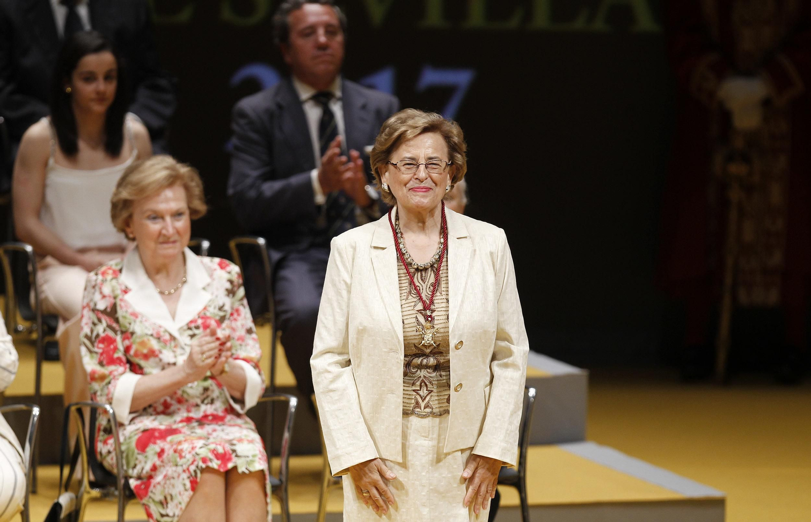 La entrega de las medallas de Sevilla, en imágenes