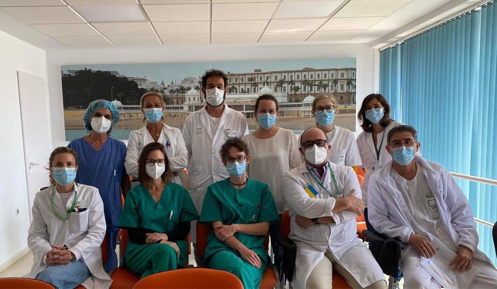 El equipo de la Unidad de Oftalmología de Puerta del Mar y San Carlos.