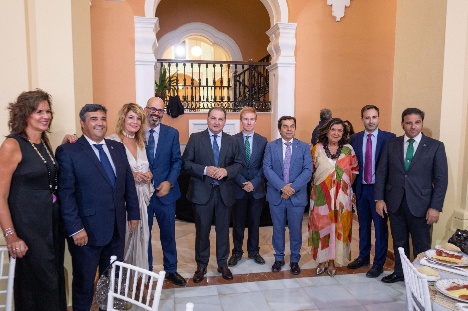 Imágenes de la recepción a los invitados a la gala de los Onubenses del Año