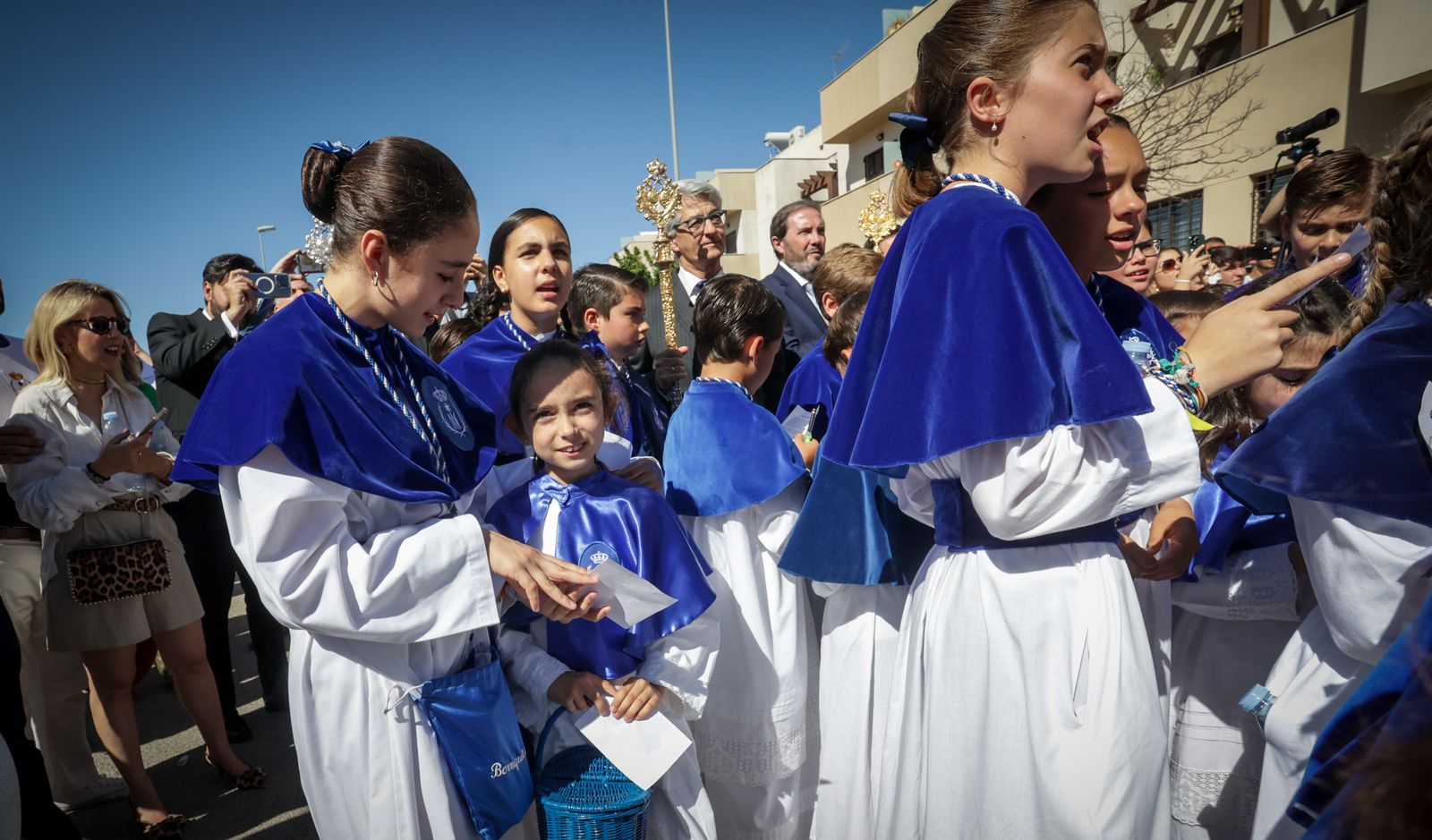 Imágenes de la procesión de Cristo Rey a su vuelta a la Escuela San José