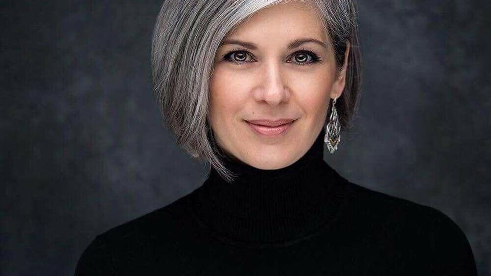 Corte de pelo bob para presumir de canas.