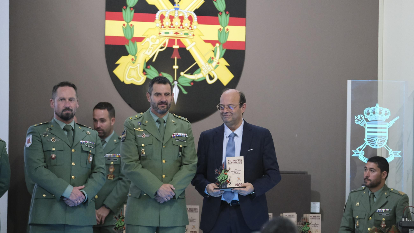 La Legión Española rinde tributo a los 'desérticos' en su gala, en imágenes