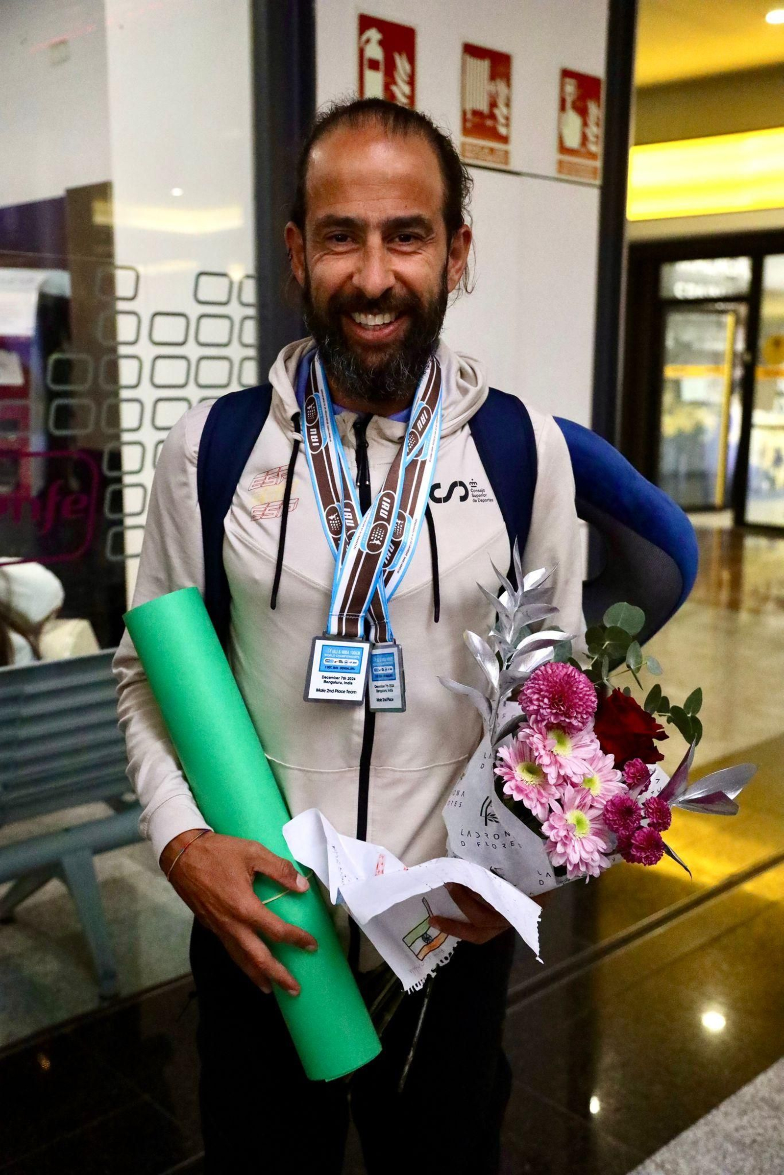 El recibimiento a Antonio Aguilar Conejo en Vialia