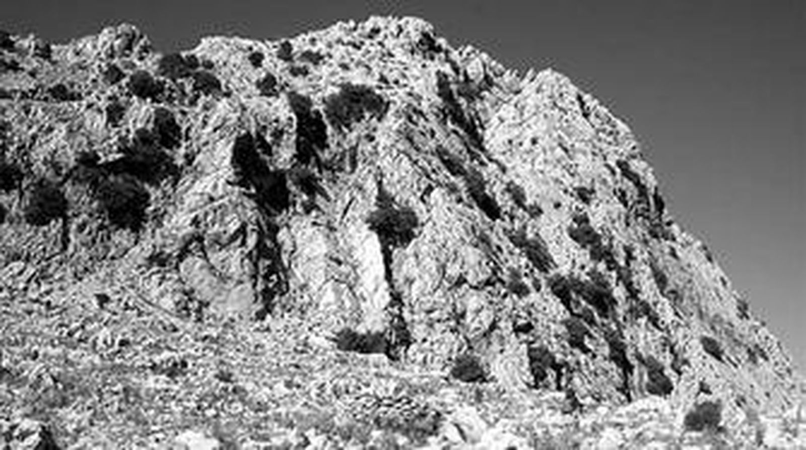 Muere un escalador al caer desde el Peñón Grande de Grazalema