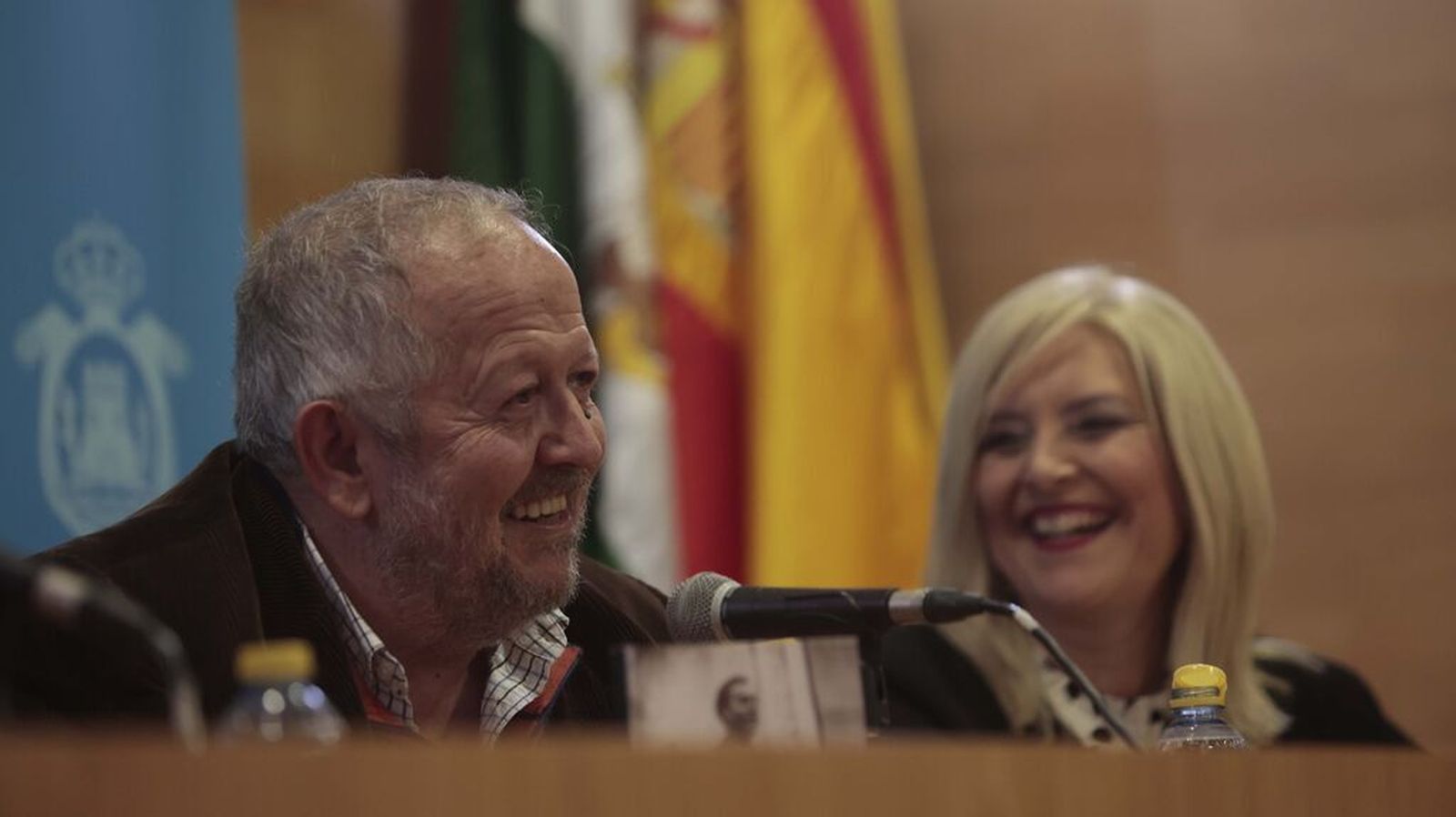 Juan José Téllez en la presentación de su antología "La Andalucía de Miguel Hernández"