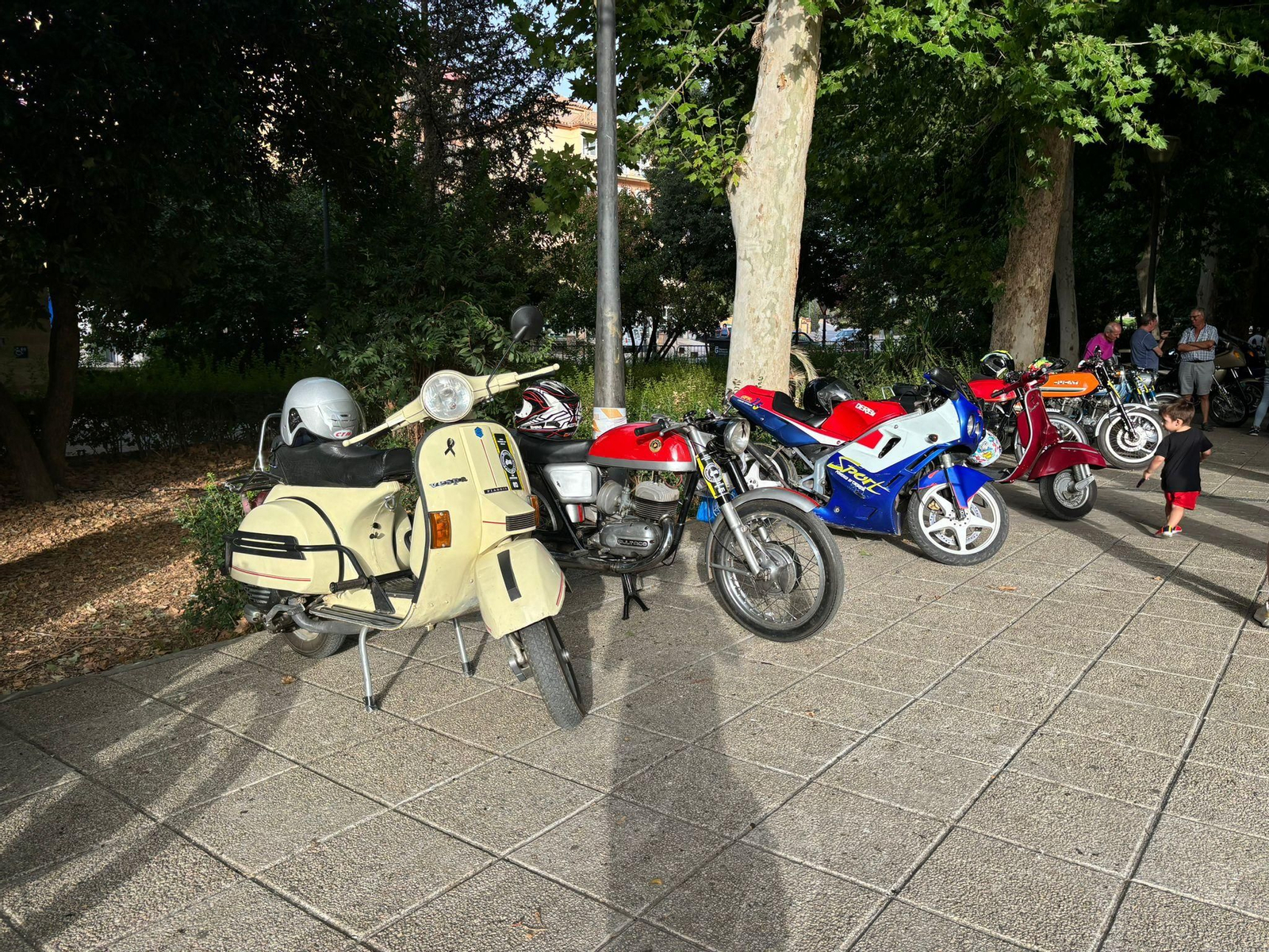 Las imágenes: estas son las motos antiguas que acudieron a la XXVI Concentración de Motos de Época