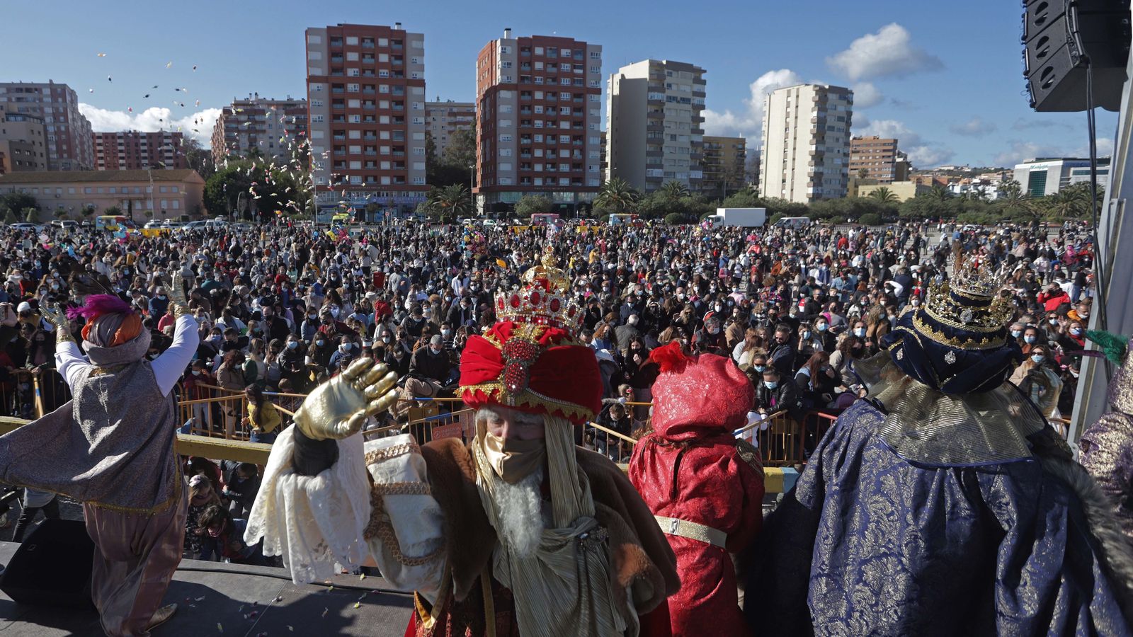 Arrastre de latas de 2022 en Algeciras.
