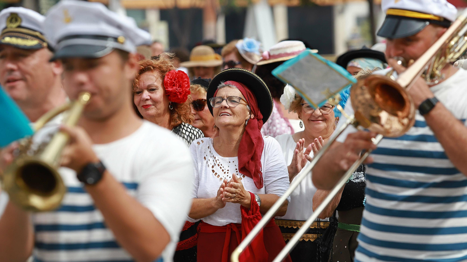 Las mejores fotos del paseo por el mercado de Entremares 2019