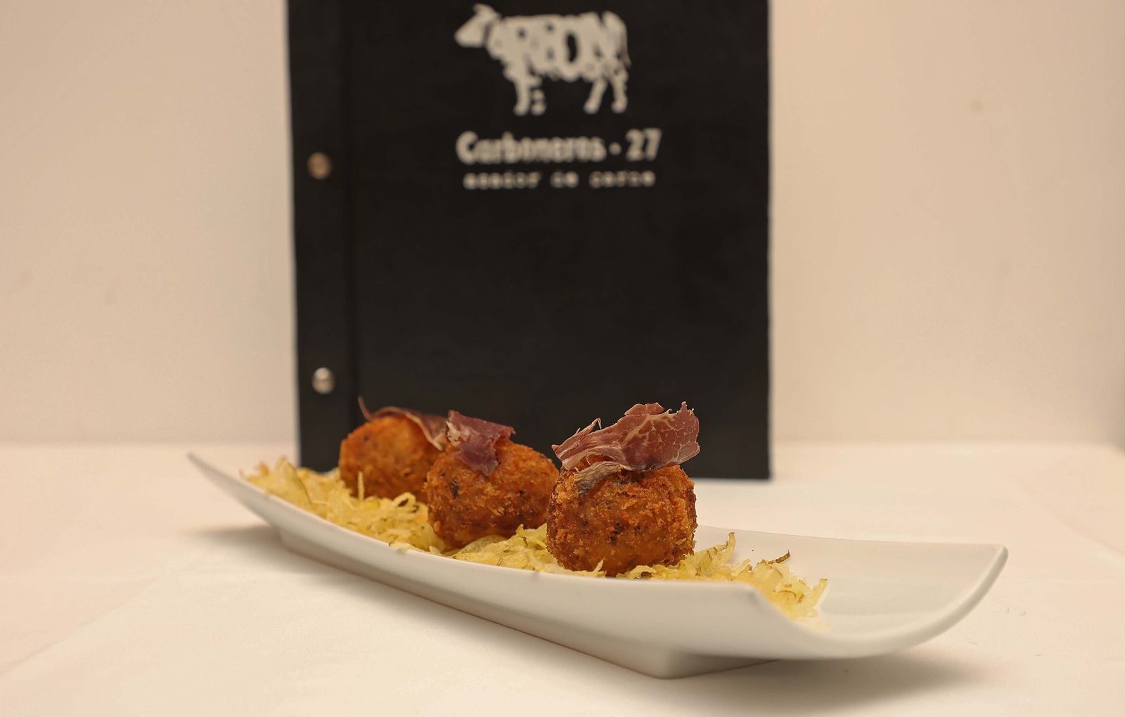 Imágenes de la tertulia de Cuaresma organizada por Europa Sur en La Línea