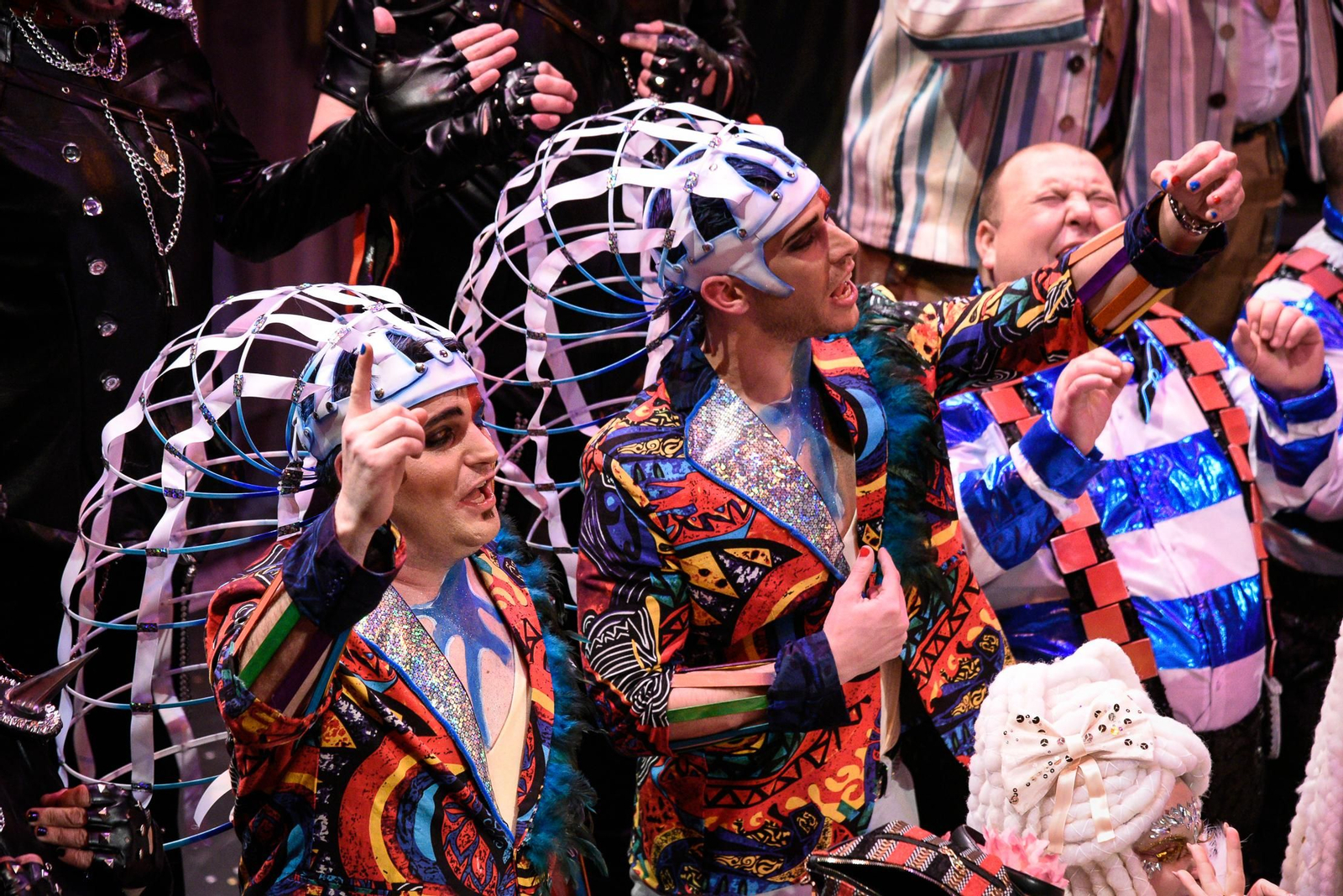 Imágenes del coro Así soy yo (Final del Carnaval Colombino de Huelva)