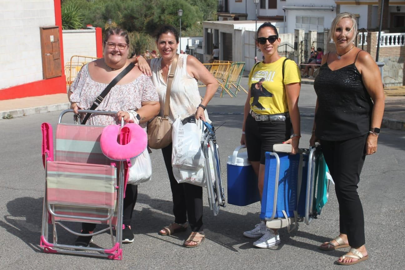 Búscate en el concierto solidario al que acudieron 10.000 personas en Ubrique