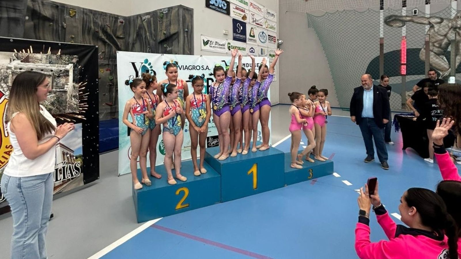 El podio de las ganadoras de esta jornada deportiva.