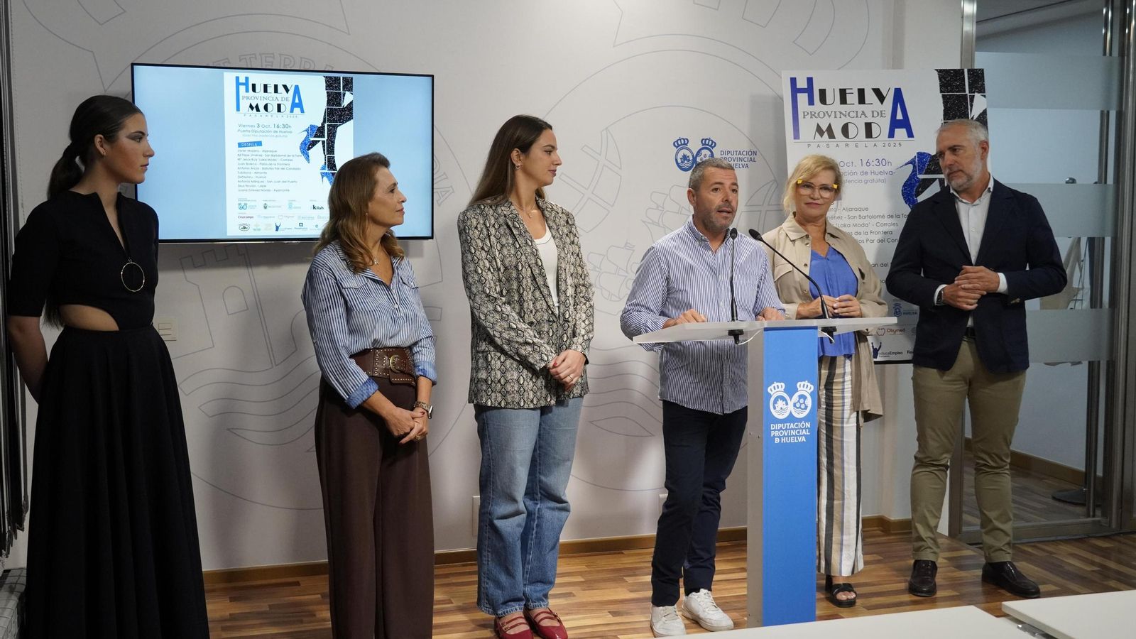 Acto de presentación de la pasarela ‘Huelva Provincia de Moda’ en la Diputación.