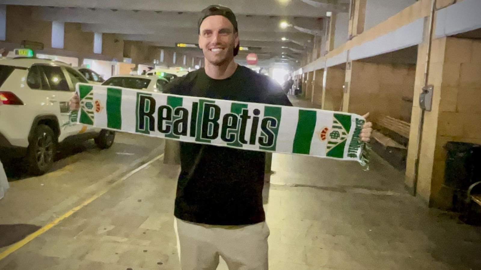 Lo Celso ya está en Sevilla