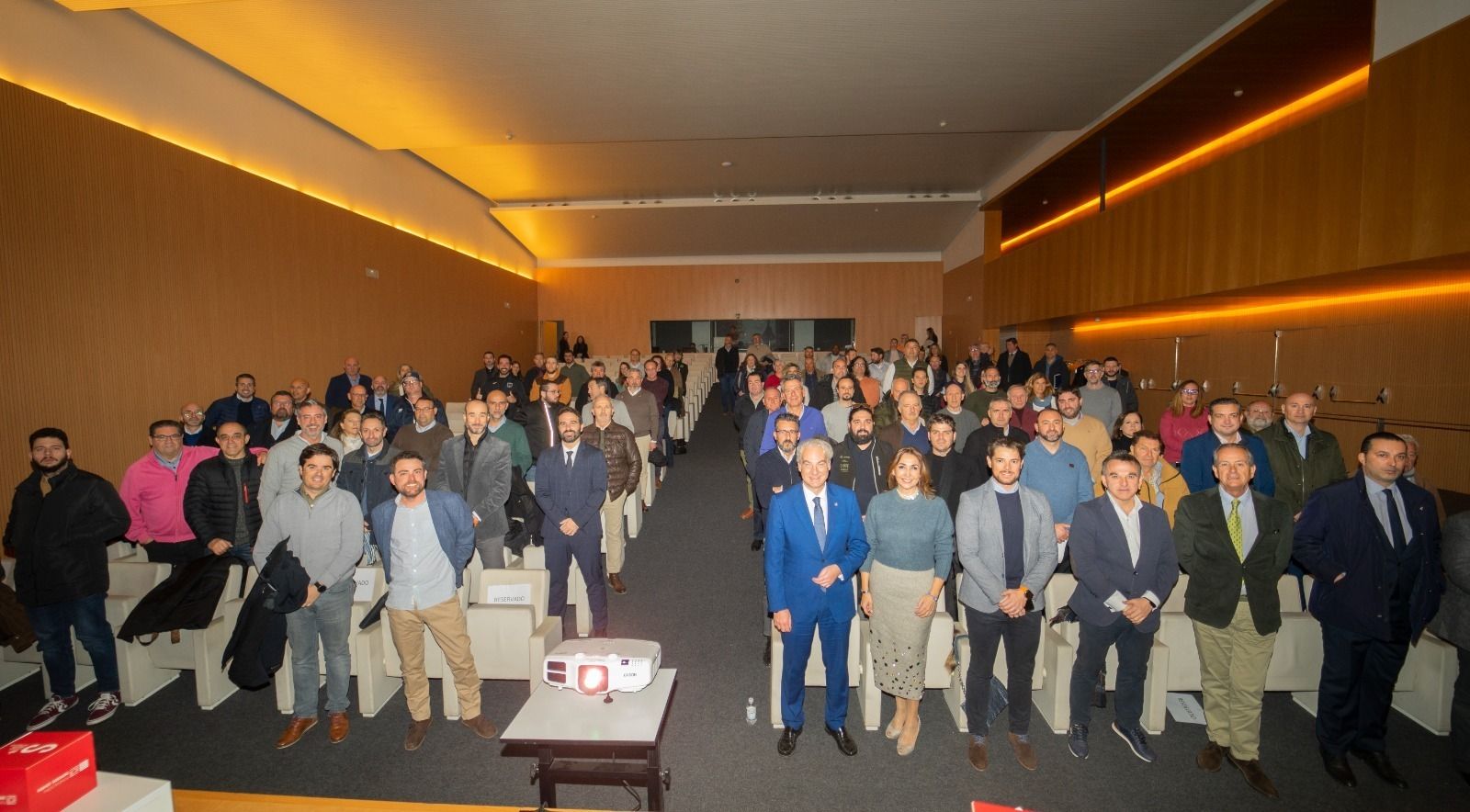 Participantes en la jornada sobre mecenazgo deportivo desarrollada en Granada