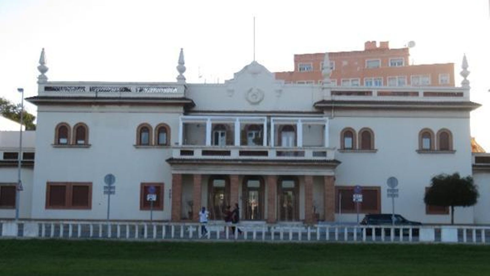 Edificio de la Junta de Obras del Puerto de Algeciras.