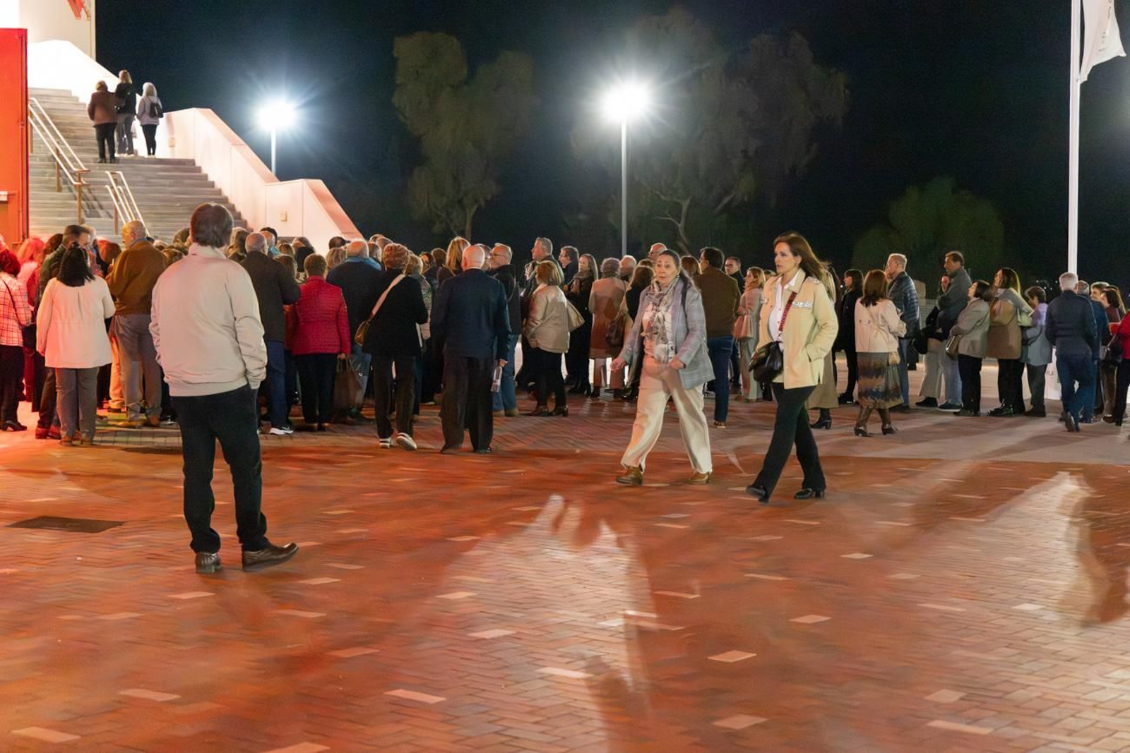 Así se disfruta en Jaén del concierto de Raphael, "Raphaelísimo"