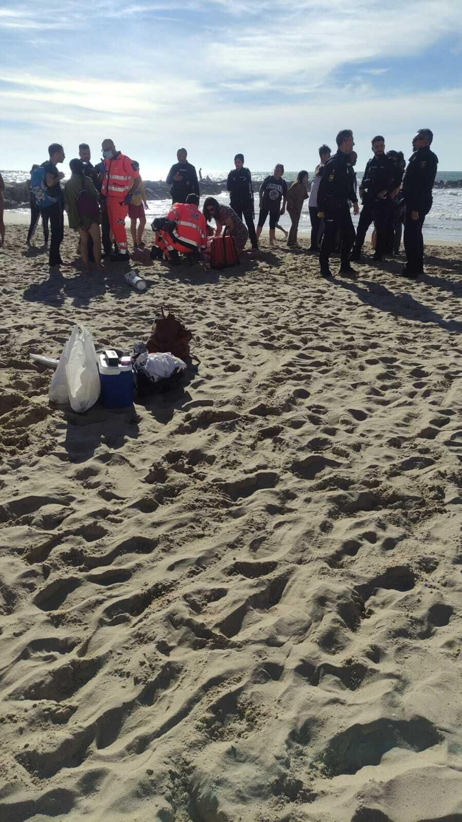 Una voluntaria ayudó a practicarle a la joven los primeros auxilios hasta la llegada de los técnicos del 061