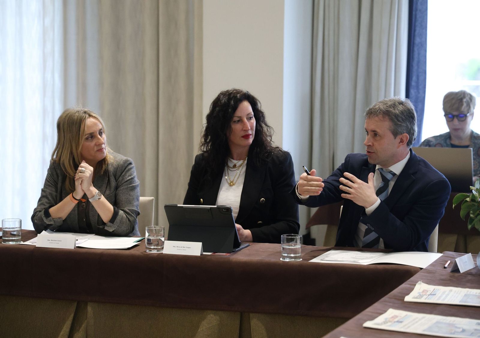 El 'Foro de las ciudades', organizado por el Grupo Joly en Antequera, en imágenes