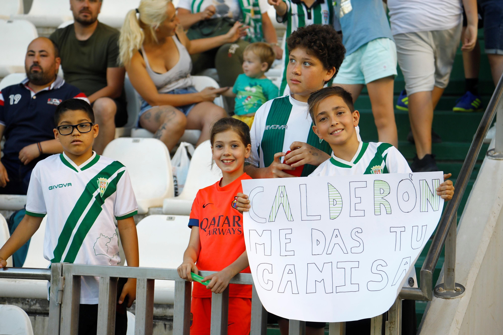Las mejores fotos del ambiente en el Córdoba CF - Racing Ferrol