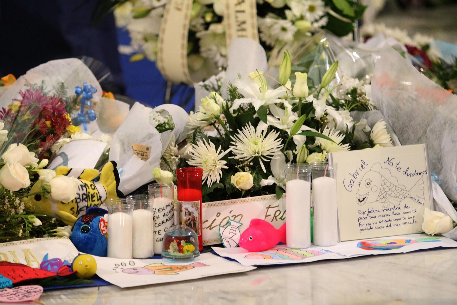 Las imágenes de la capilla ardiente por Gabriel