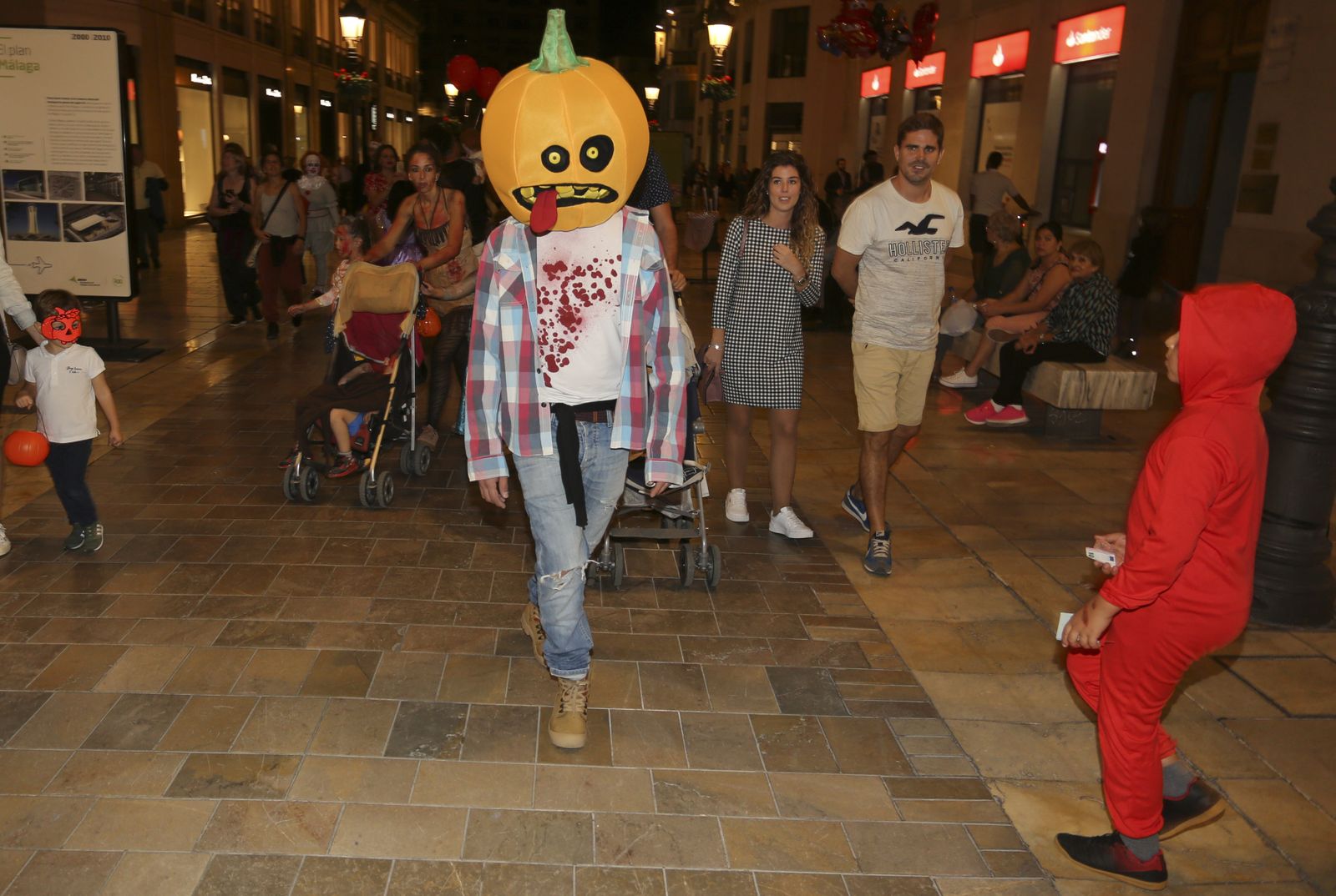 Las fotos de la noche de Halloween en Málaga