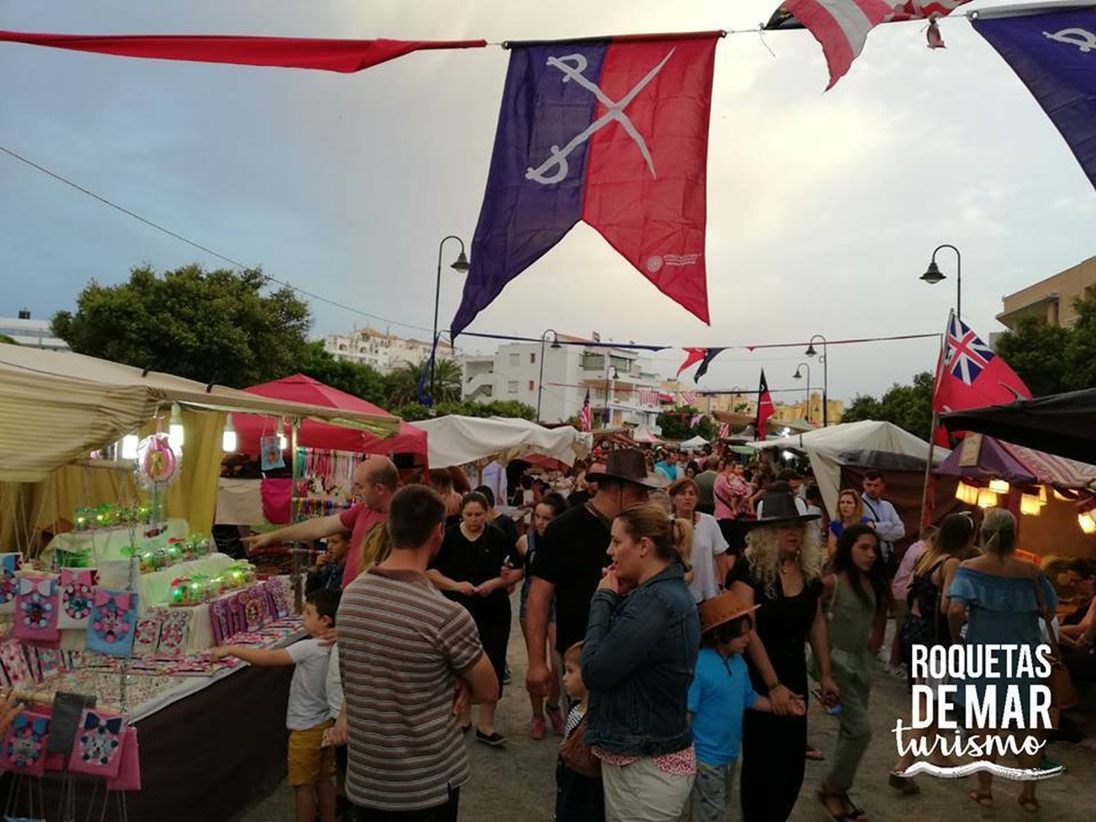 Los temidos corsarios no faltarán este año a su cita con el Mercado Marinero.