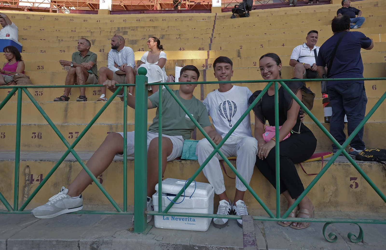Búscate en la Plaza de Toros 'El Arenal' durante la corrida del domingo de la Feria de La Línea