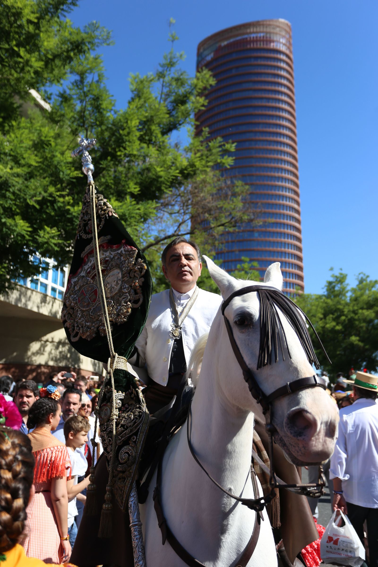 Salida de la Hermandad del Rocío de Triana