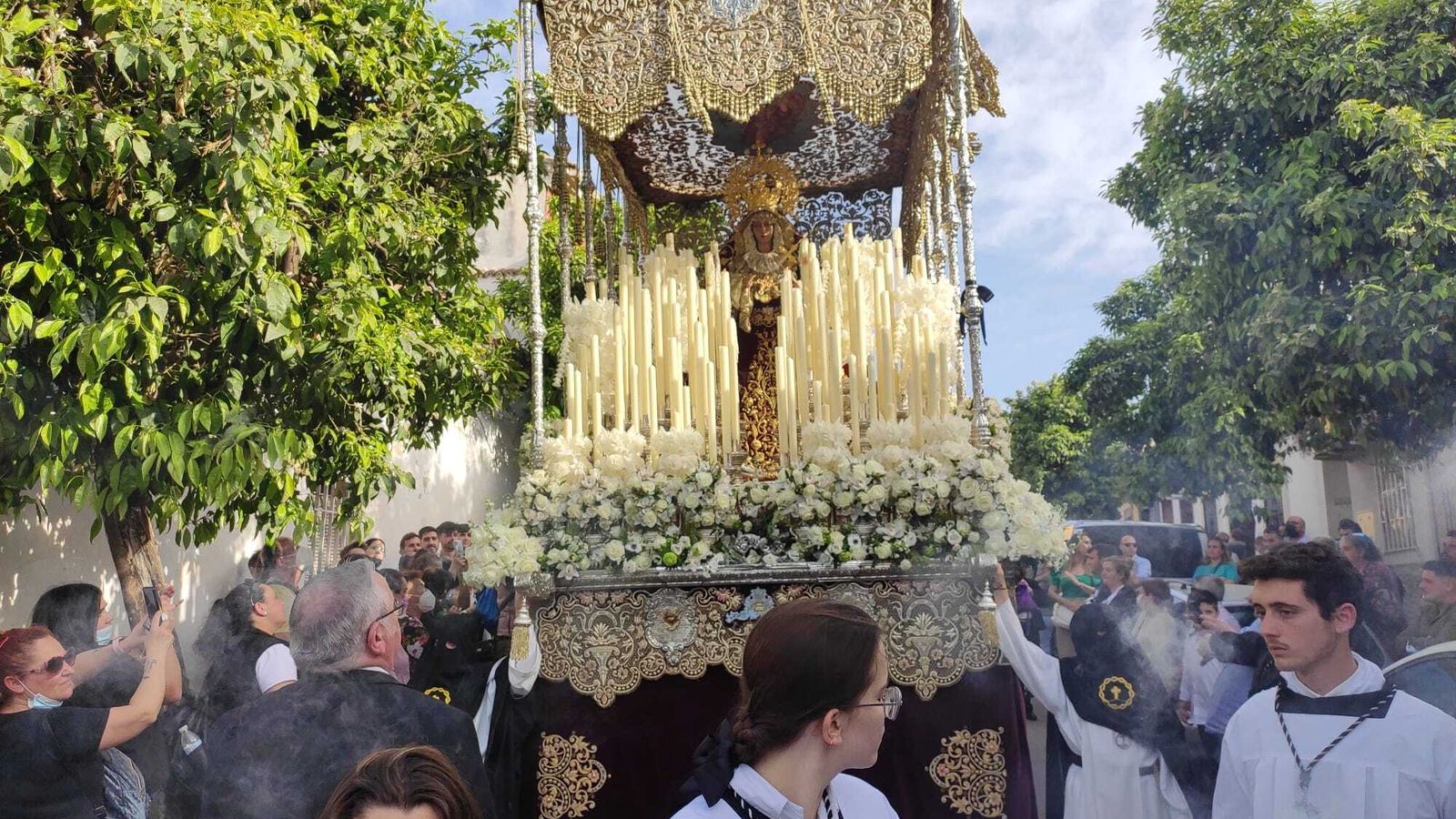 La Virgen de la Encarnación, por el Campo de la Verdad.