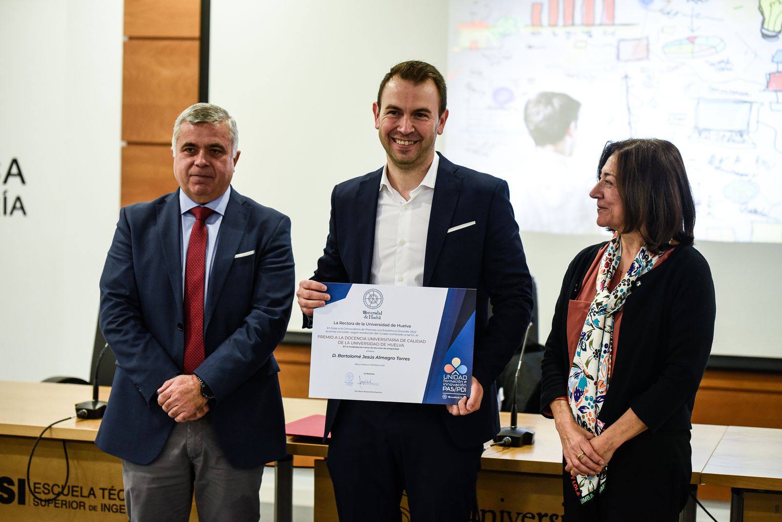 Imágenes de la entrega de premios a la excelencia docente 2022 de la Universidad de Huelva