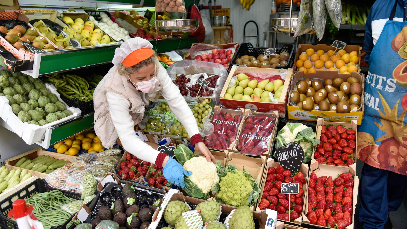 Los mercados de abasto de Algeciras y La Línea tras diez dias  de paros en el transporte