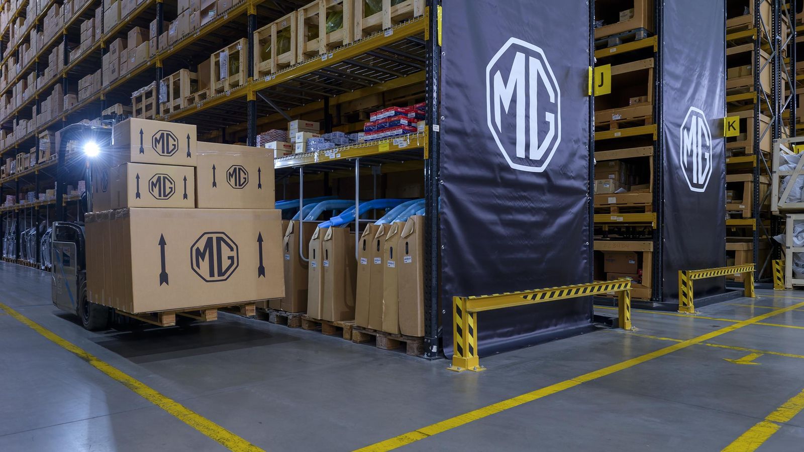 La mayor parte de los recambios necesarios para el día a día de las operaciones de los talleres de MG estarán en el nuevo almacén de Guadalajara. La mayor parte de los recambios necesarios para el día a día de las operaciones de los talleres de MG estarán en el nuevo almacén de Guadalajara.