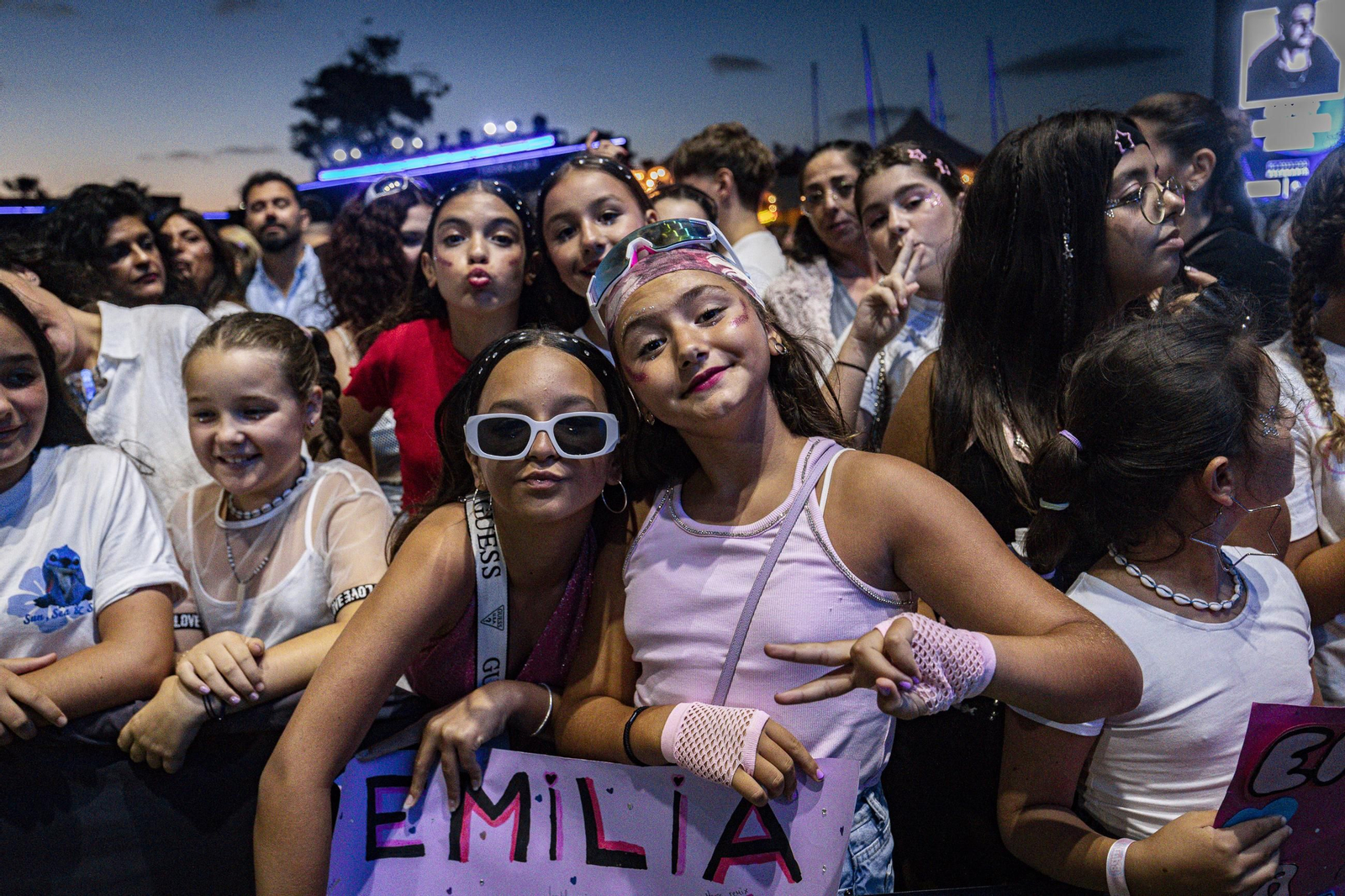 Búscate en el concierto de Emilia en el Concert Music Festival