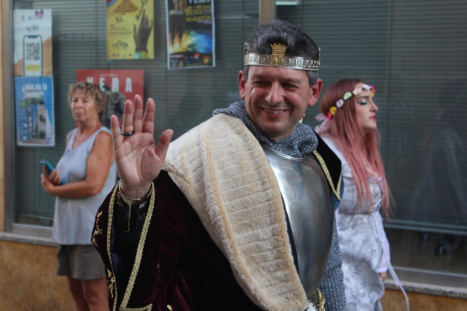 El desfile de Moros y Cristianos de Vera, en imágenes