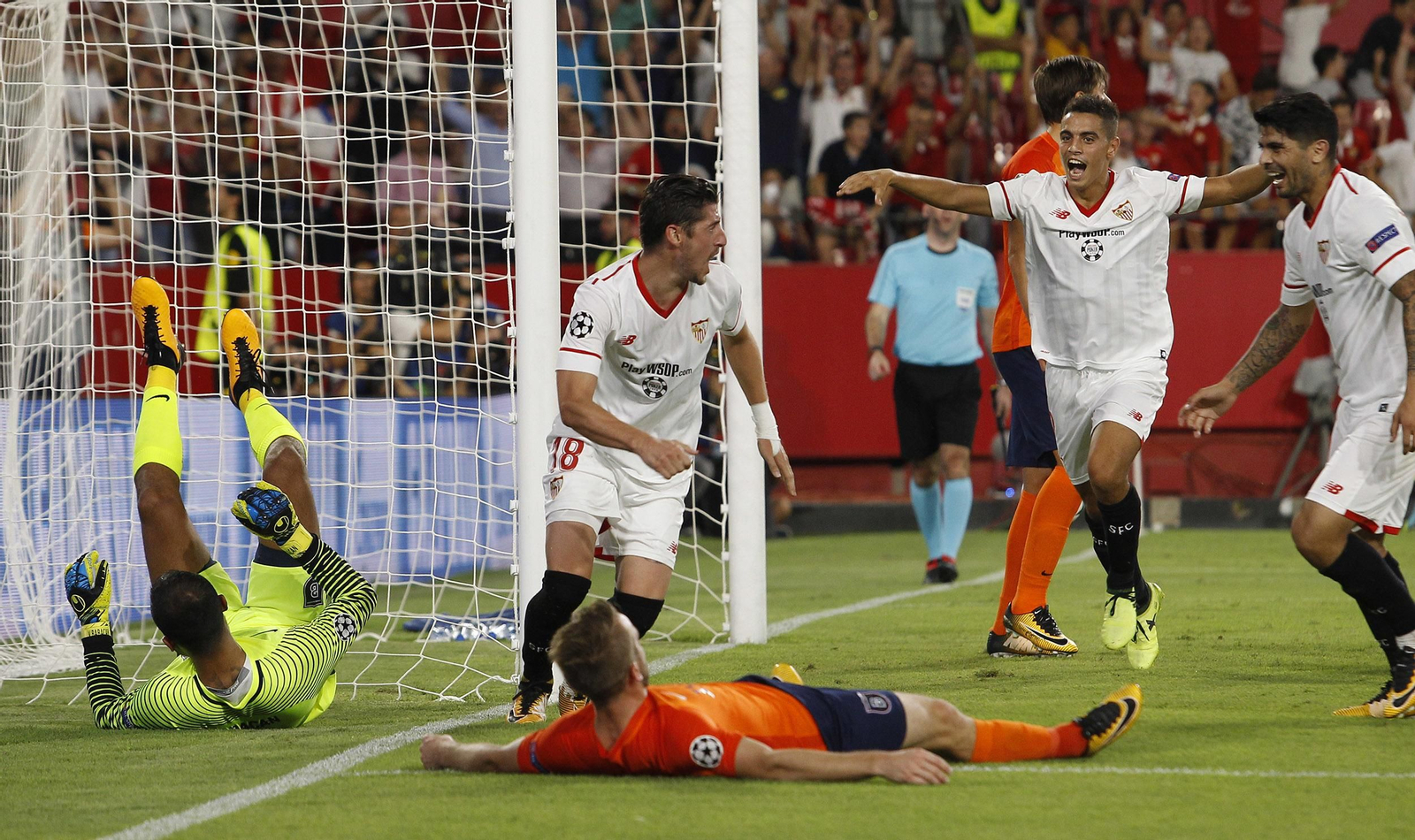 Las imágenes del Sevilla-Basaksehir