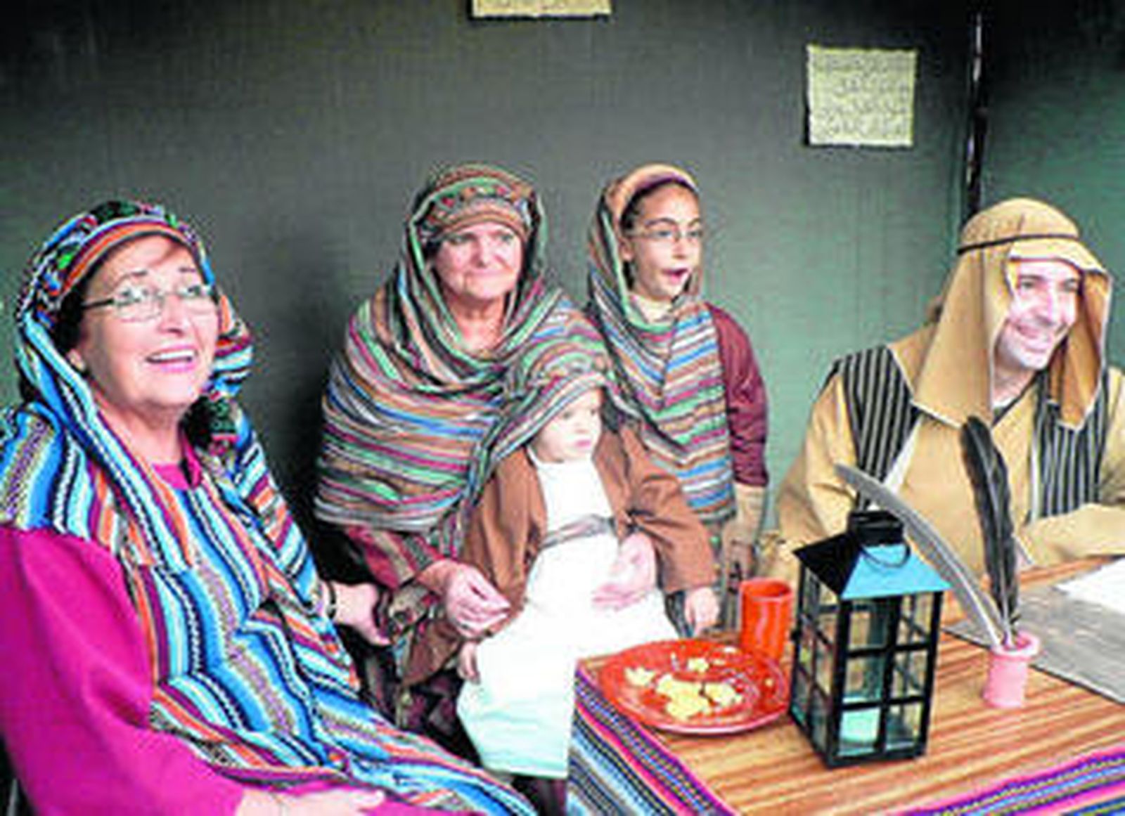 La entrega y esfuerzo de los vecinos de Mazagón hacen posible la puesta en marcha del belén viviente.