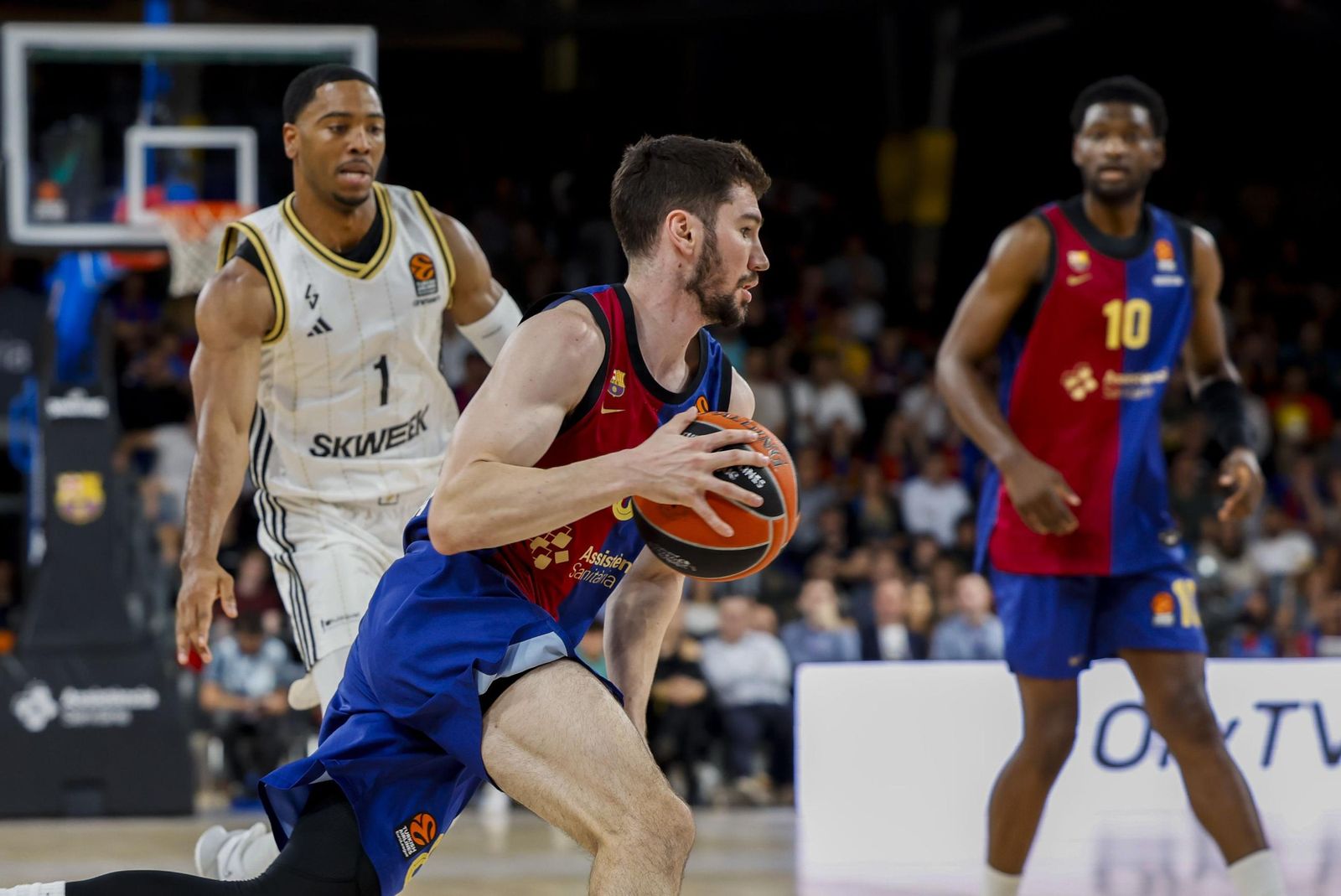 El Barça mastica plomo pero gana antes de jugar ante el Unicaja