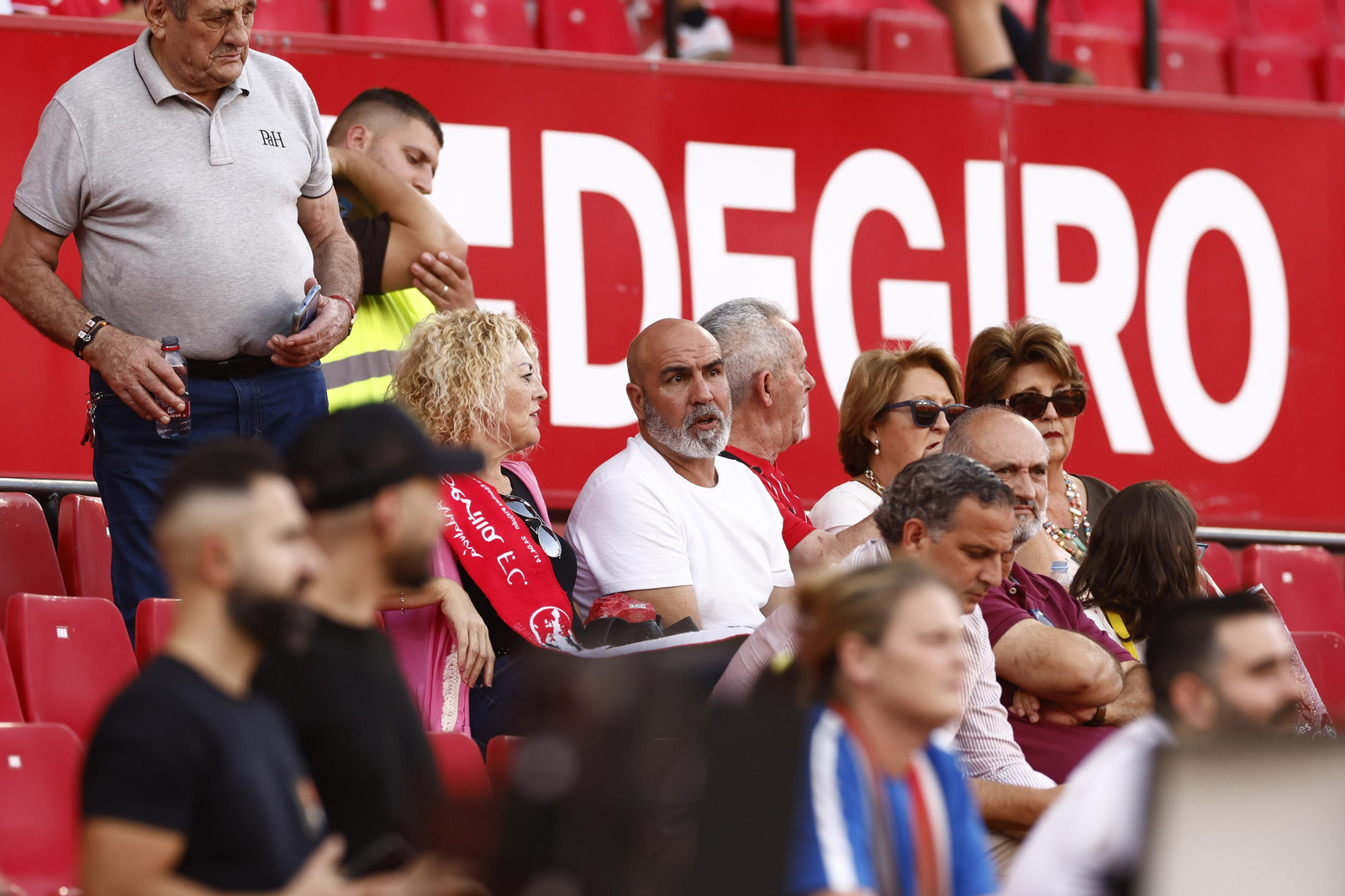 Búscate en las fotos del Sevilla-Valencia