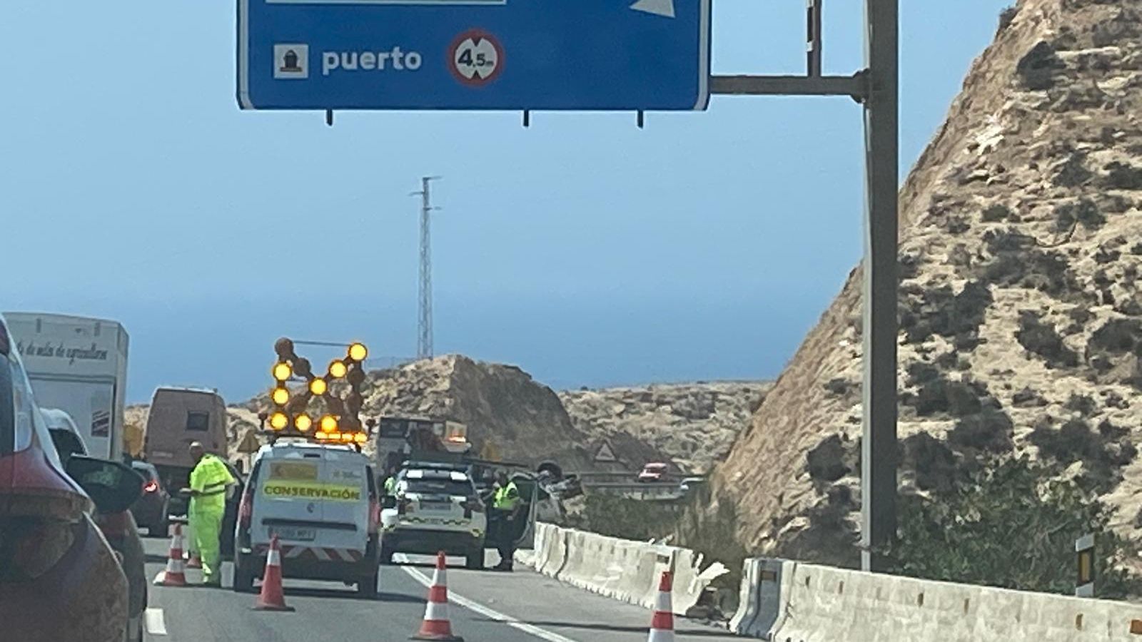 Estado en el que ha quedado el quitamiedos tras el accidente.