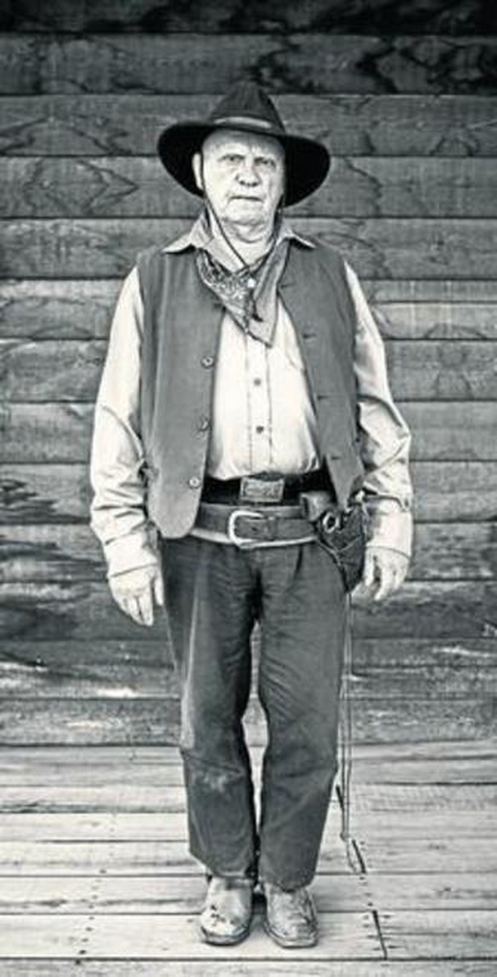 El fotógrafo almeriense es parte importante de la muestra.