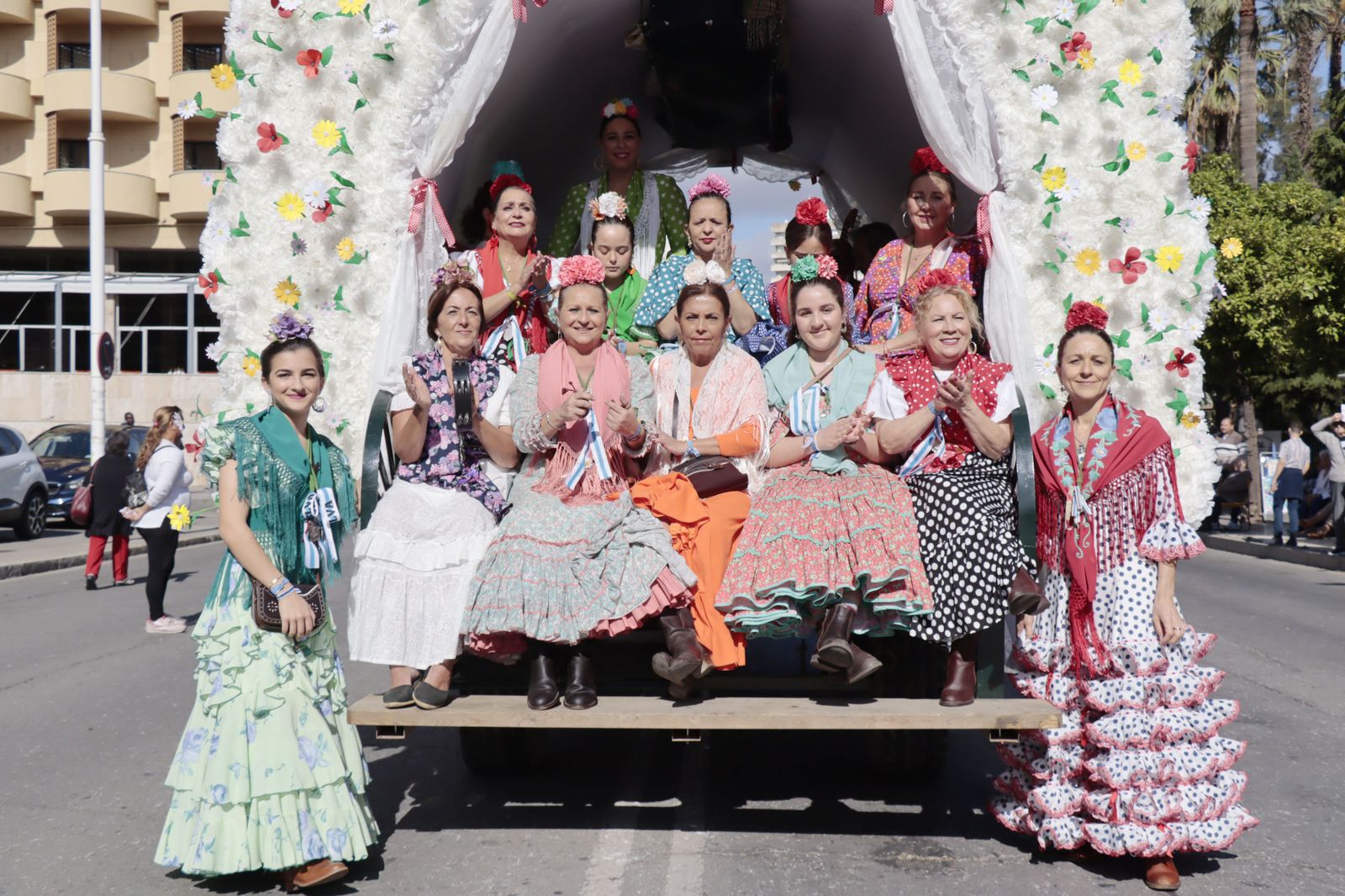 Imágenes de los carros de la Hermandad del Rocío de Huelva