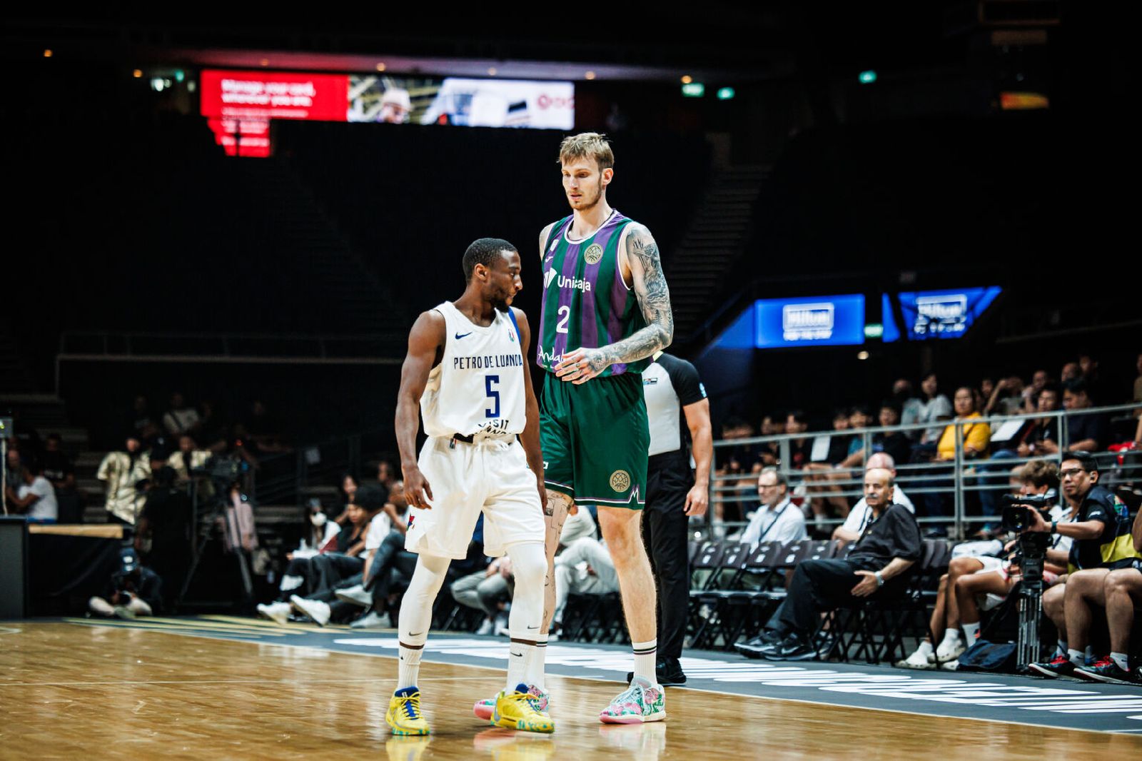 Las fotos del Preto Luanda - Unicaja de la Copa Intercontinental de baloncesto