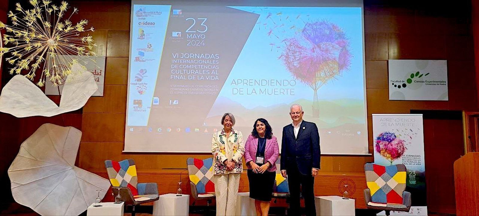 Celebración de las jornadas internacionales de competencia cultural 'Al final de la vida: Aprendiendo de la muerte'.