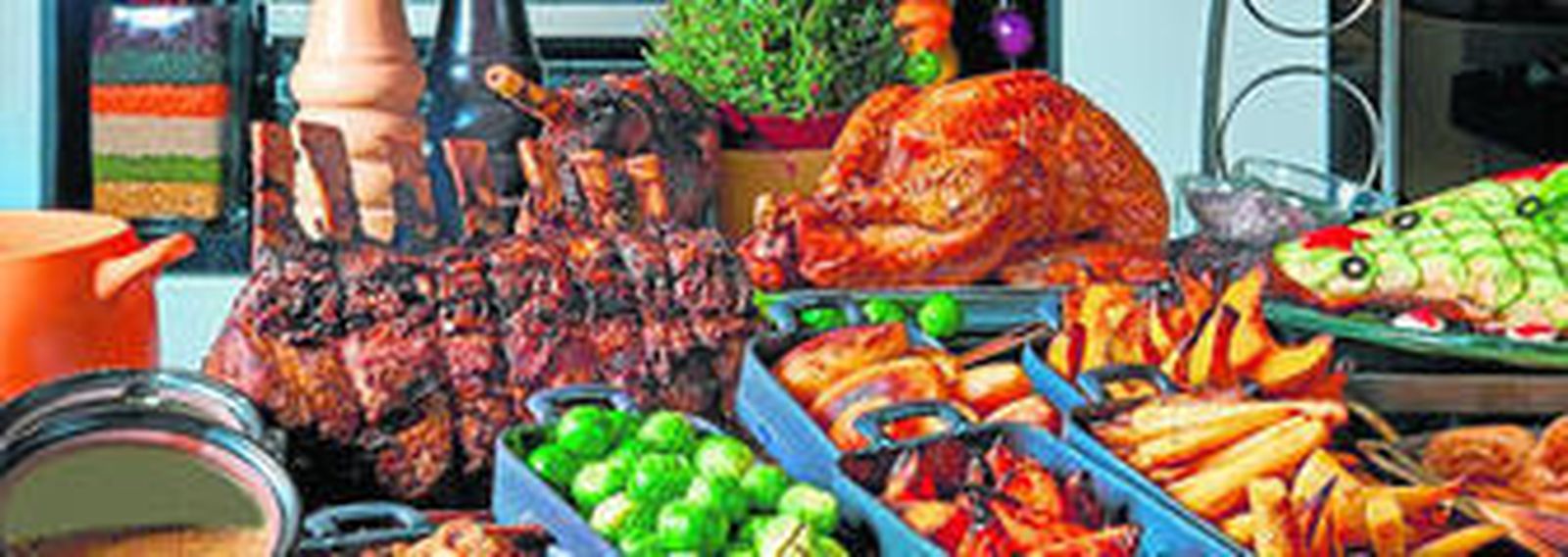 Aunque los platos tradicionales siempre ganan la partida en estas fechas festivas, cada vez es más innovadora y elitista la forma de compartir esta cocina con los demás.