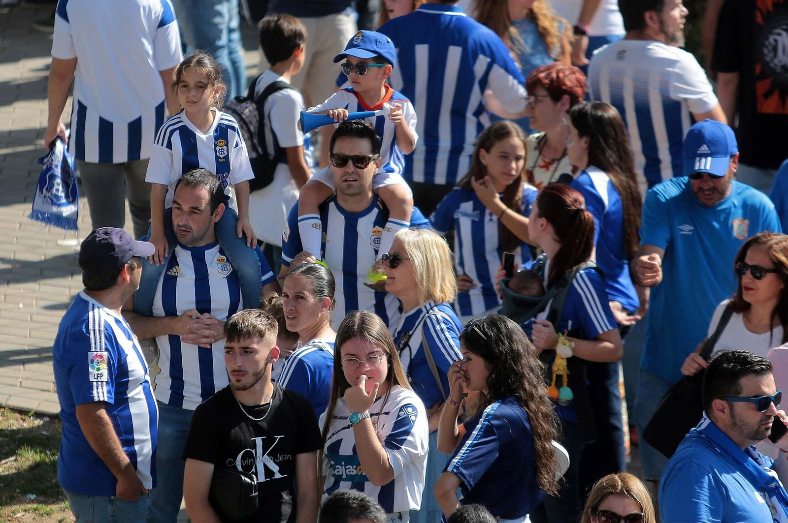 Imágenes del ambiente previo al Recre-Cacereño