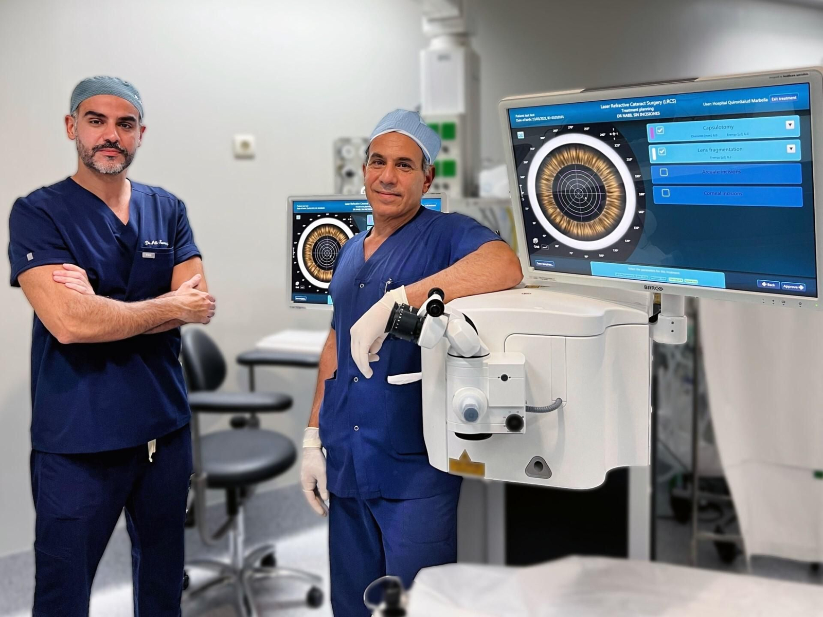 El doctor Nabil Ragaei y el doctor Ali Nowrouzi, del Hospital Quirónsalud Marbella El doctor Nabil Ragaei y el doctor Ali Nowrouzi, del Hospital Quirónsalud Marbella