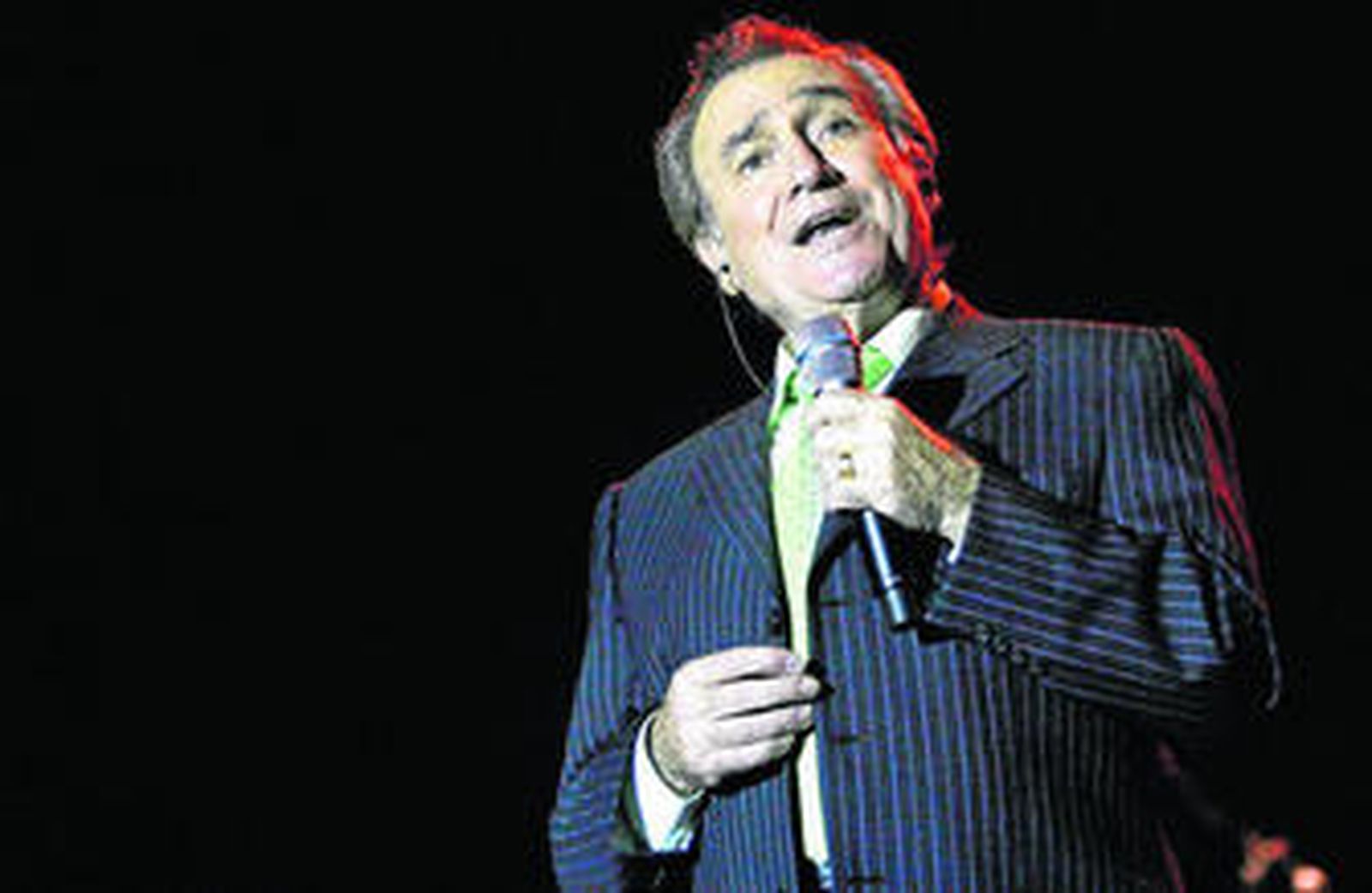 La copla se viste de luto