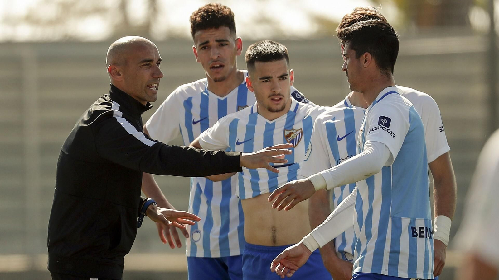 El Atlético Malagueño vuelve a sonreír (4-2)